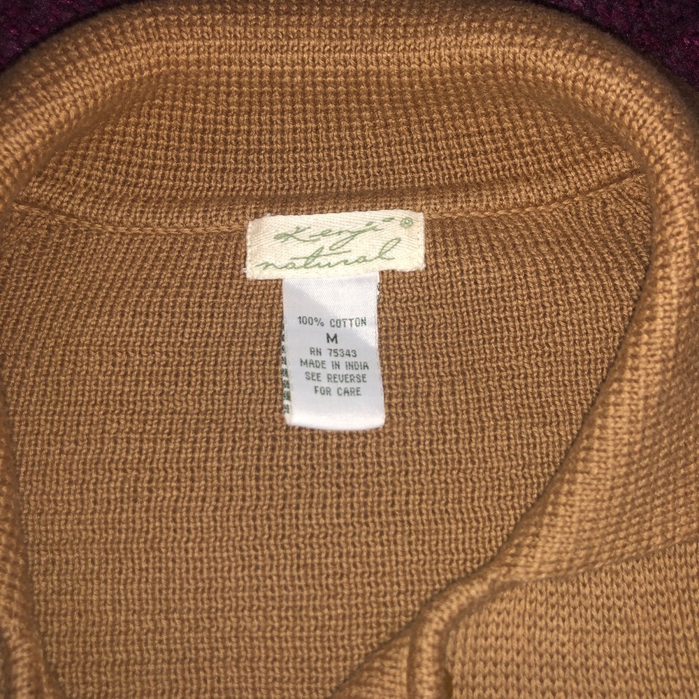 Button down sweater - Picture 2 of 2